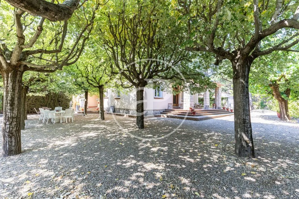 Aed - Luxury Villa with Pool in Matadepera