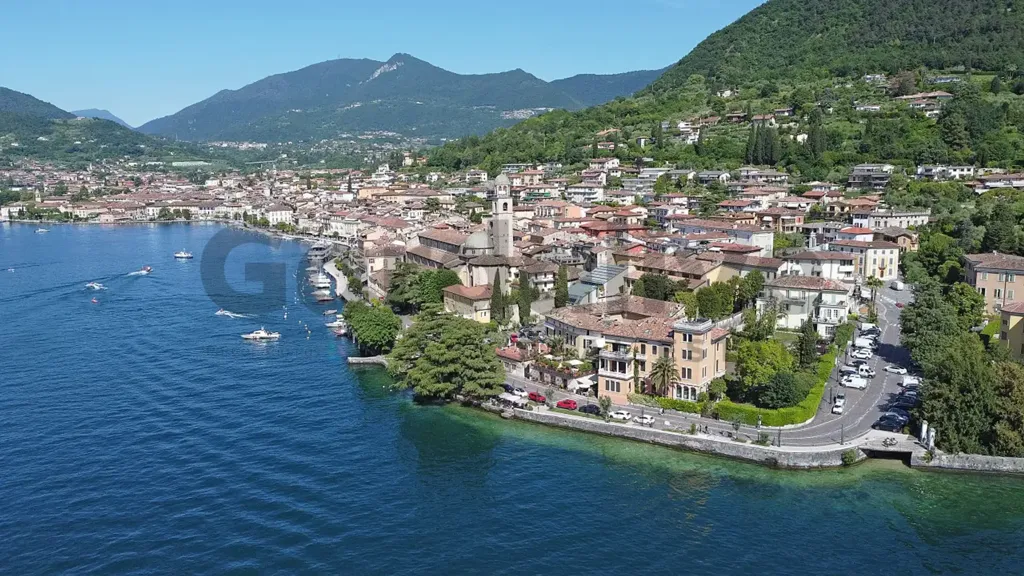 Apartment with Lake View Terrace in Salò