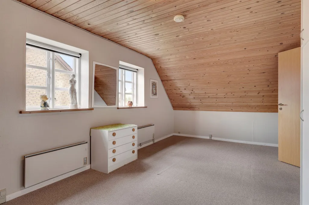 Toad - Family Villa with Scenic View in Elstrup