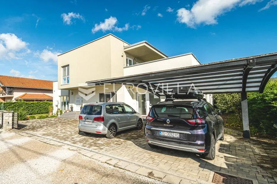 Välivaade - Modern Villa with Office in Samobor Centre