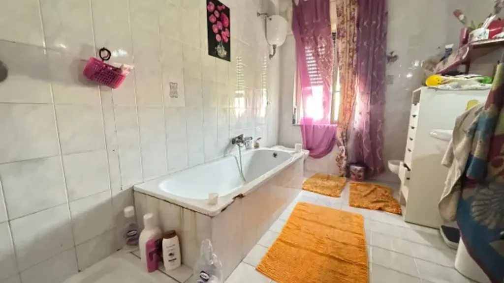 Bathrooms - Spacious Apartment with Balcony in Giugliano