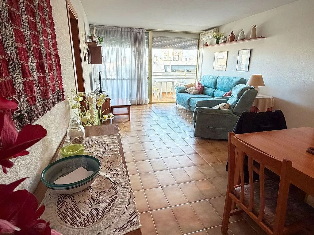 Elutuba - Contemporary Apartment with Sea View in Platja de Calafell