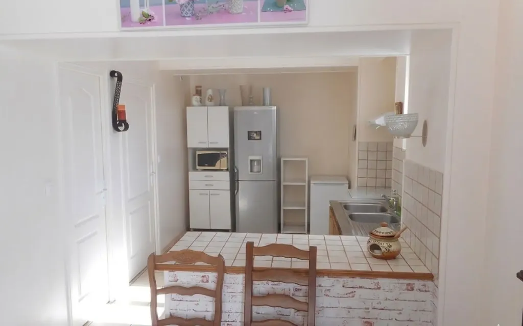 Cuisine - Appartement T3 avec Cour à Ocquerre