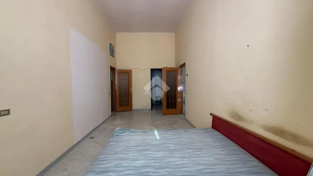 Chambres - Multistorey Apartment with Central Location in Naples