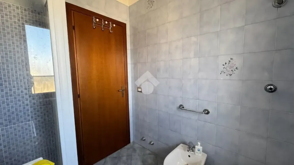 Salles de bain - Apartment with Terraces in Cosenza