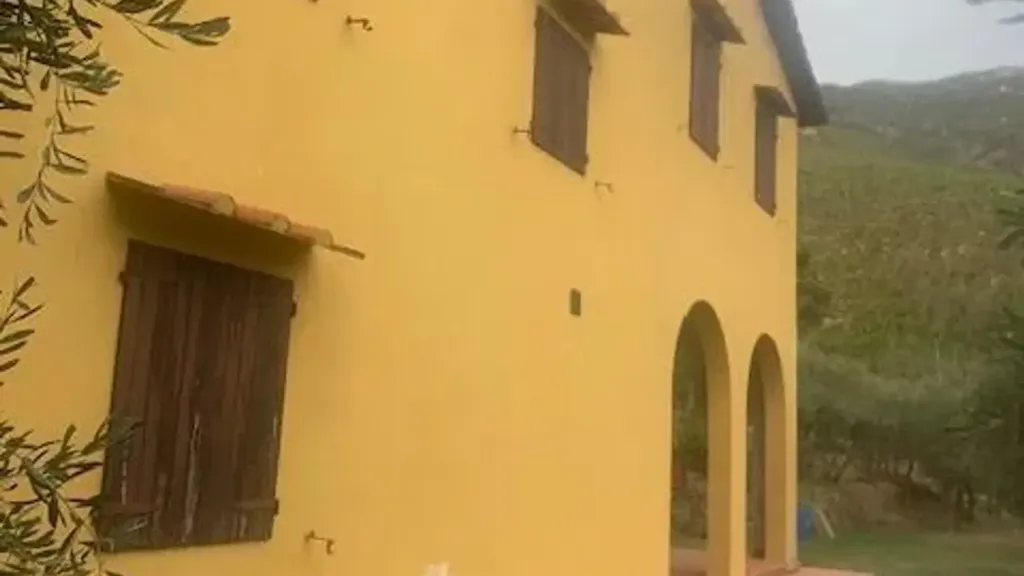 9-room house in IT
