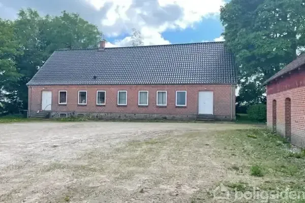 Välivaade - Farmhouse with Large Garden in Ø Velling