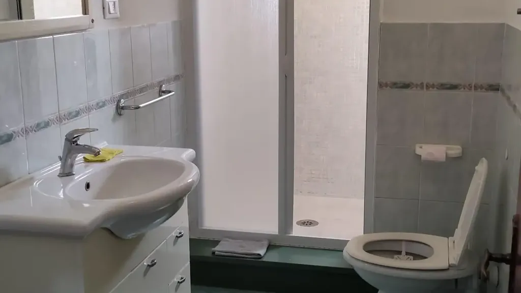 Salles de bain - Student Apartment with Independent Entry in Pisa