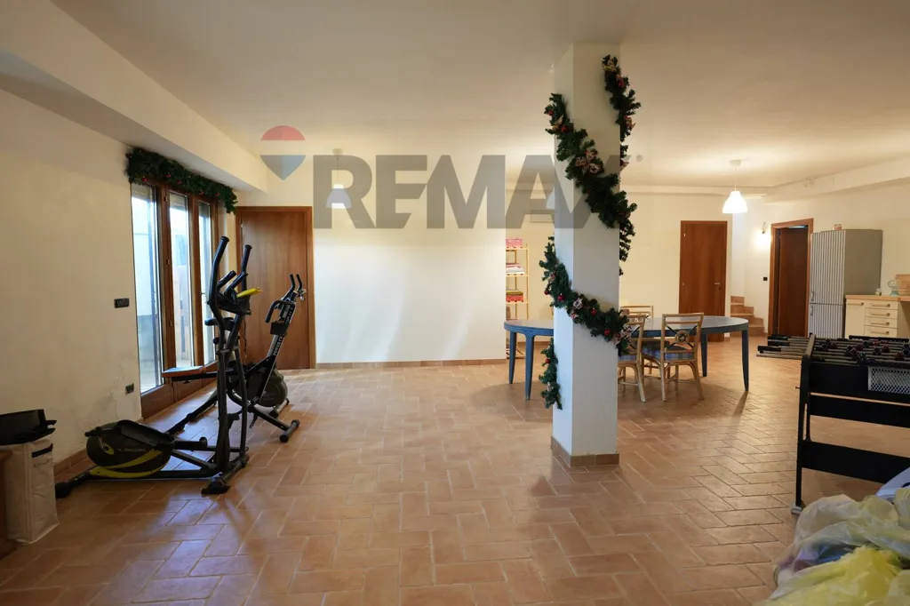 Living Room - Bifamiliar Villa with Garden in Lanciano