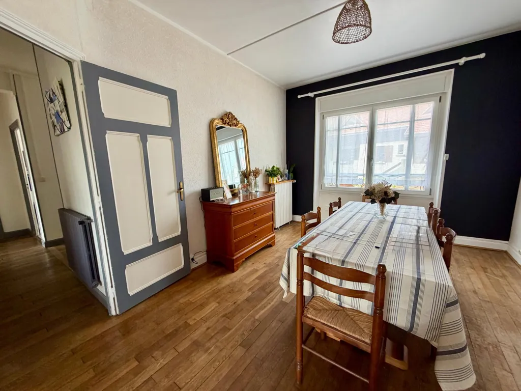 Söögituba - Charming Townhouse with Garden in Verdun
