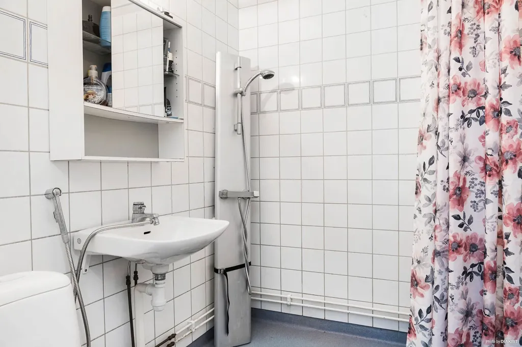 Salles de bain - Penthouse with Balcony in Stenhagen