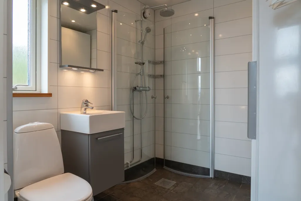 Salles de bain - Compact Cabin with Panoramic Views near Funäsdalen