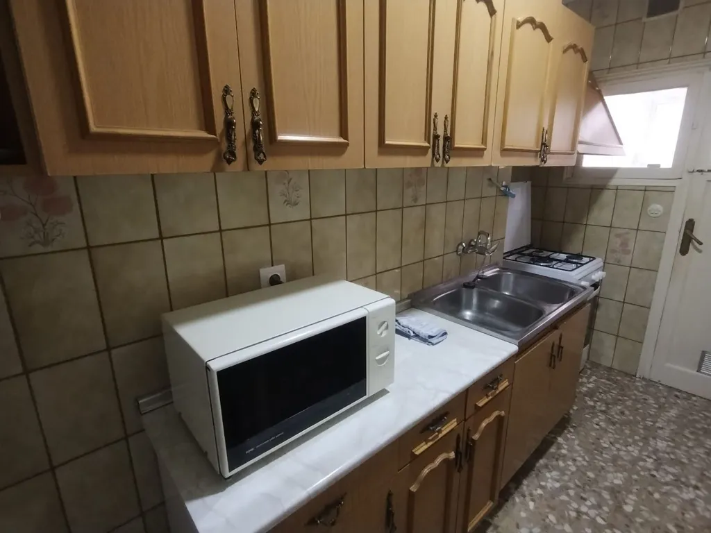 Cuisine - 3-Bedroom Apartment with Balcony in City Centre