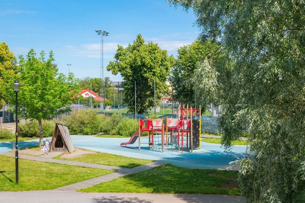 1-Bedroom Apartment with Balcony in Solna