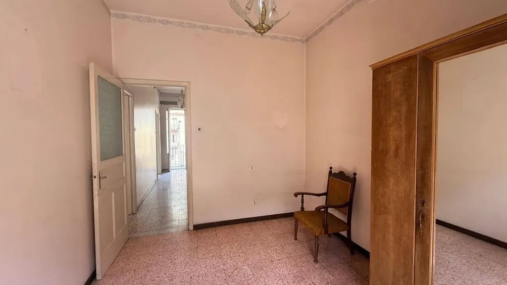 Independent House with Balconies in Modica