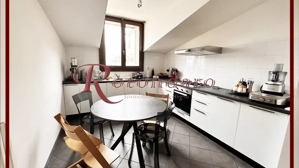 Köök - Penthouse Apartment with Double Exposure in Milan