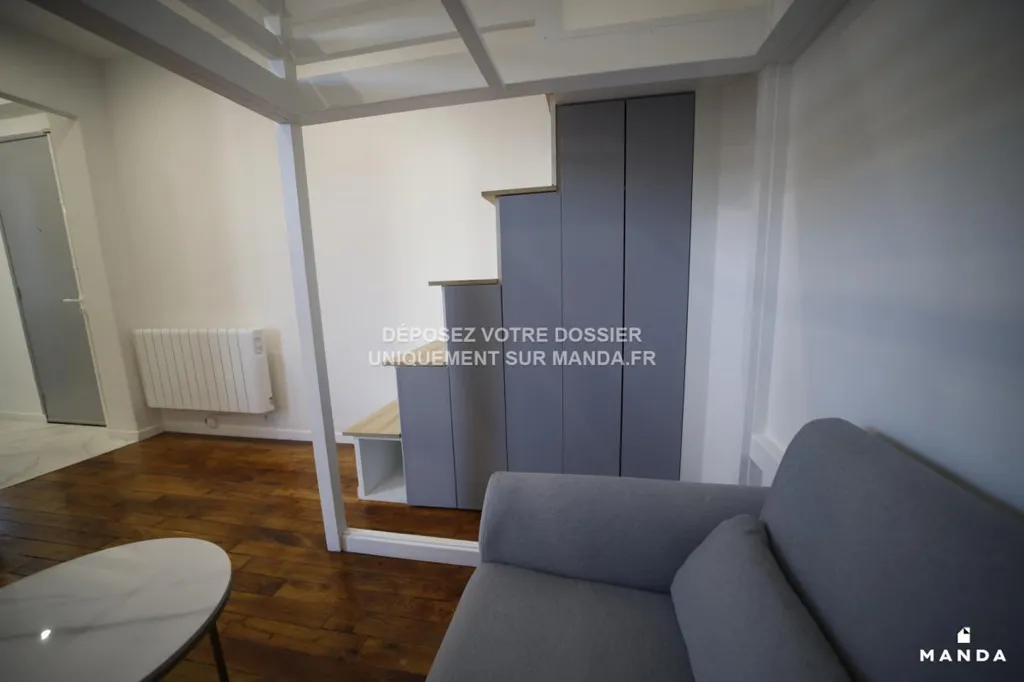 Séjour - T1 Meublé avec Ascenseur à Boulogne Pont de Saint-Cloud