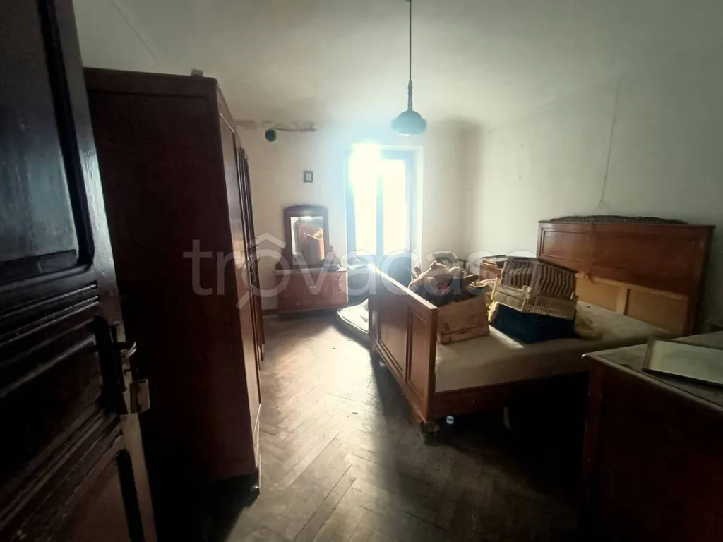Chambres - Rustic Villa to Renovate in Roccavione