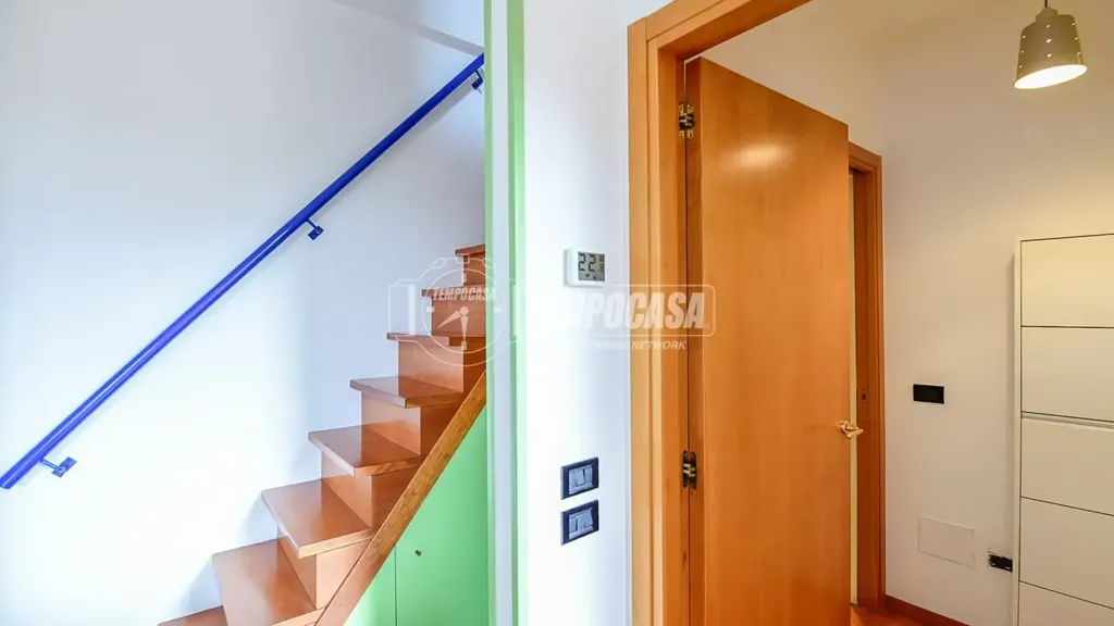 Toad - Two-Level Apartment with Balcony in Cantù