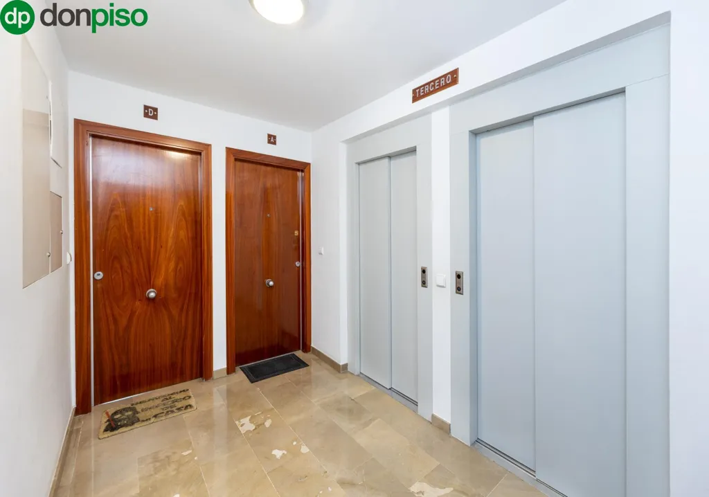 hallway_entrance