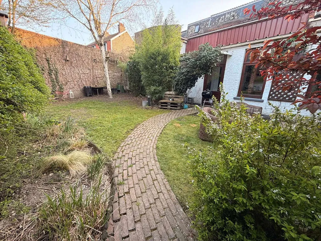 Jardin - Maison 6 pièces à Raismes