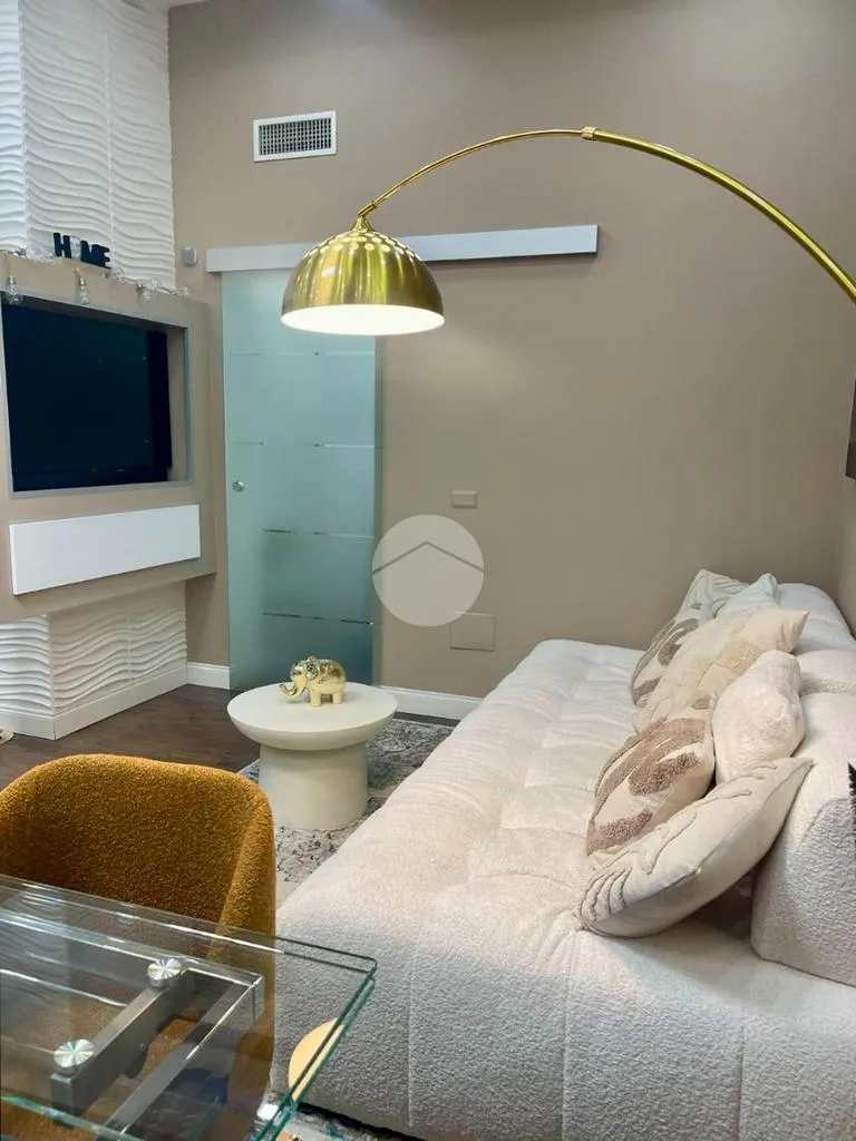 Salón - Modern 3-Bedroom Apartment in Cosenza