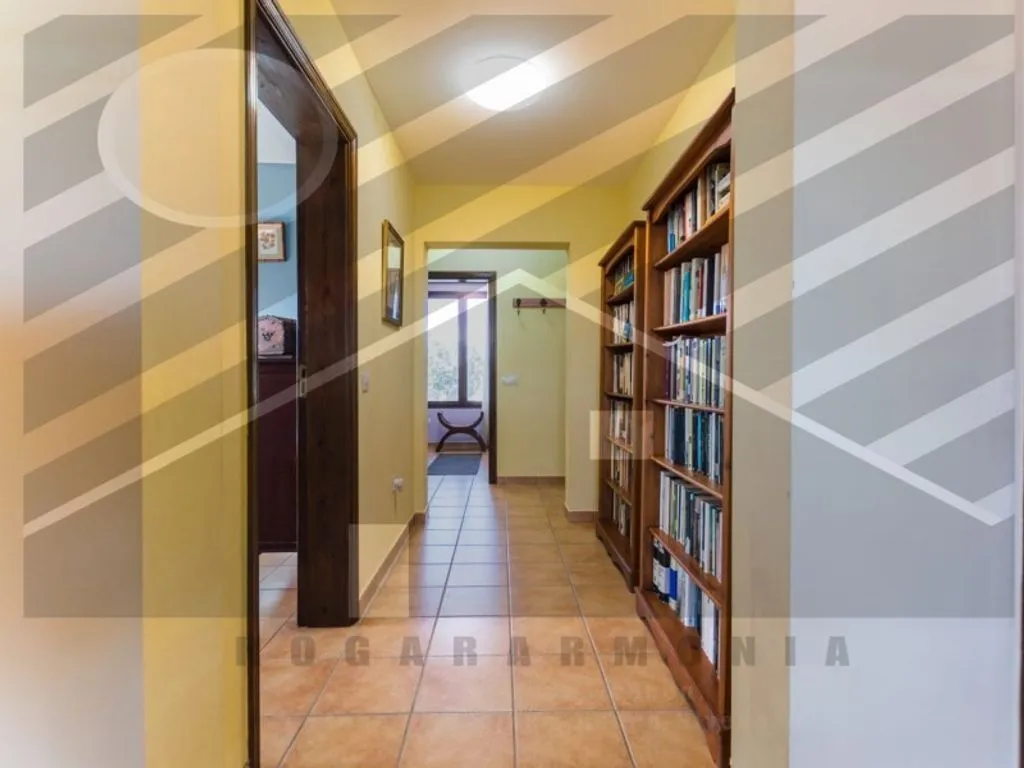 Esik - Luxury Villa with Dual Pools in Lajares