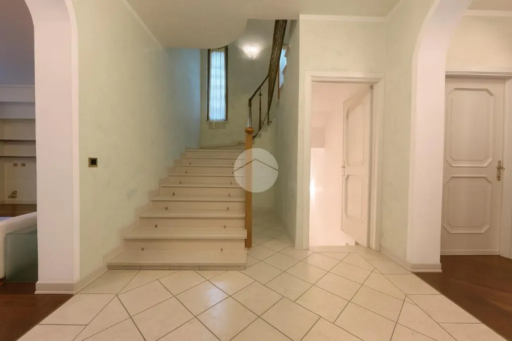 Entrée - Prestigious Villa with Park View in Collebeato