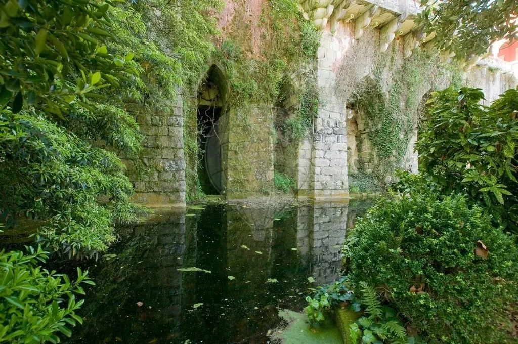 Jardin - Palatial Villa by Raul Lino in Sintra