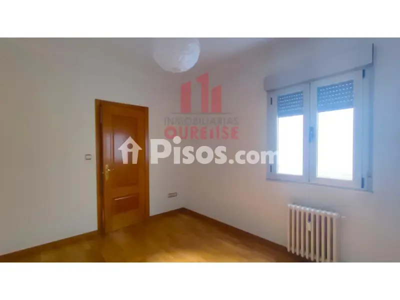 Pièces - Apartment with Balcony in City Centre