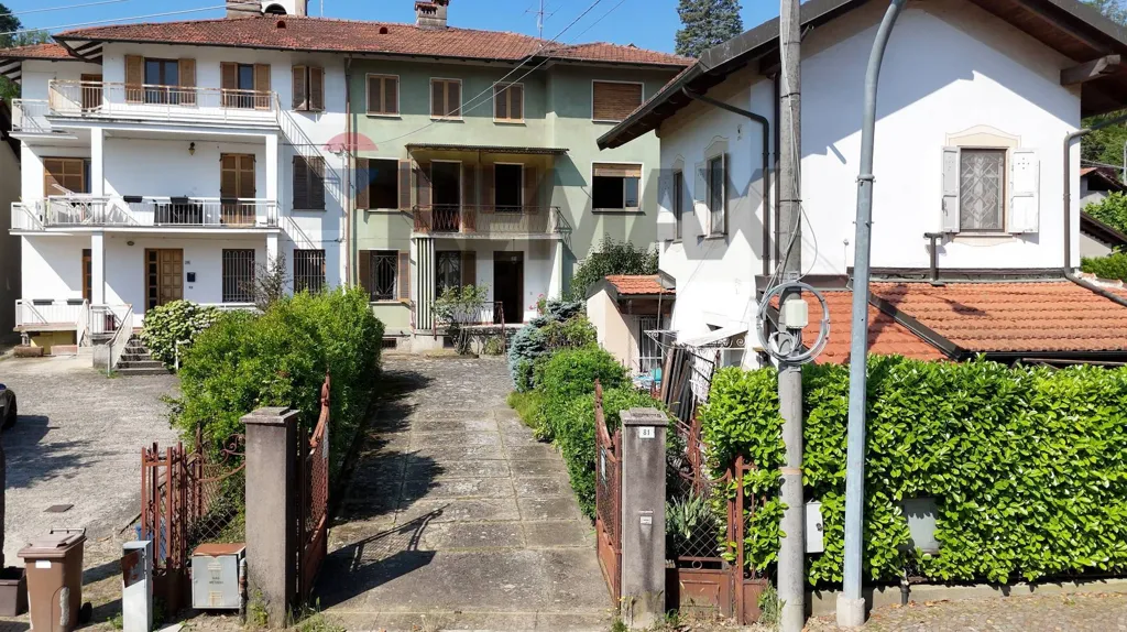 Exterior - Villa with Garden near Municipio