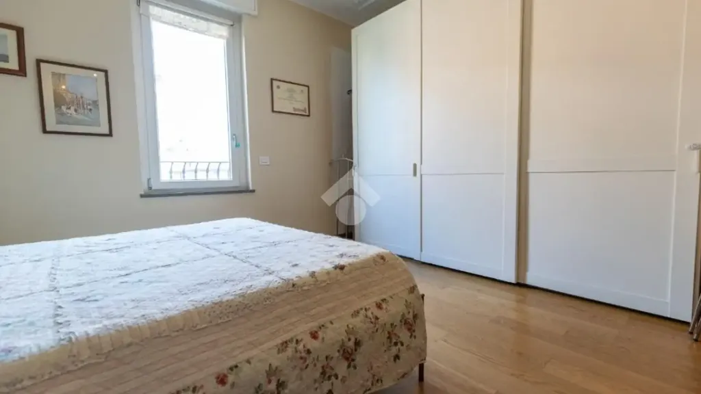Magamistoad - Trilocale with Balcony in Bergamo