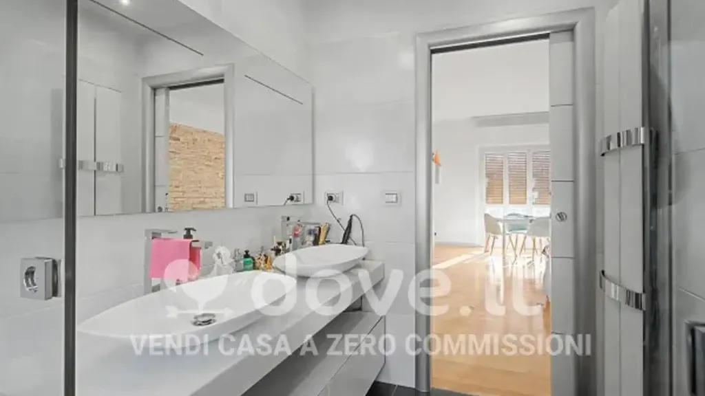 Vannitoad - Trilocale with Balcony in Valmorea