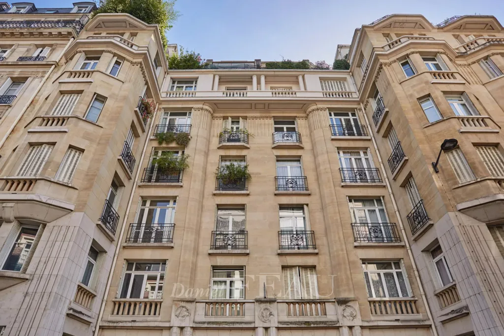 Välivaade - Duplex Apartment with Terraces in Paris 17th