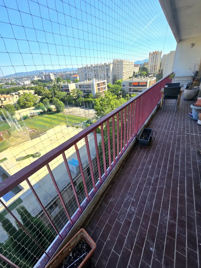 Balcony - T3/4 with Terraces in St Tronc, Marseille
