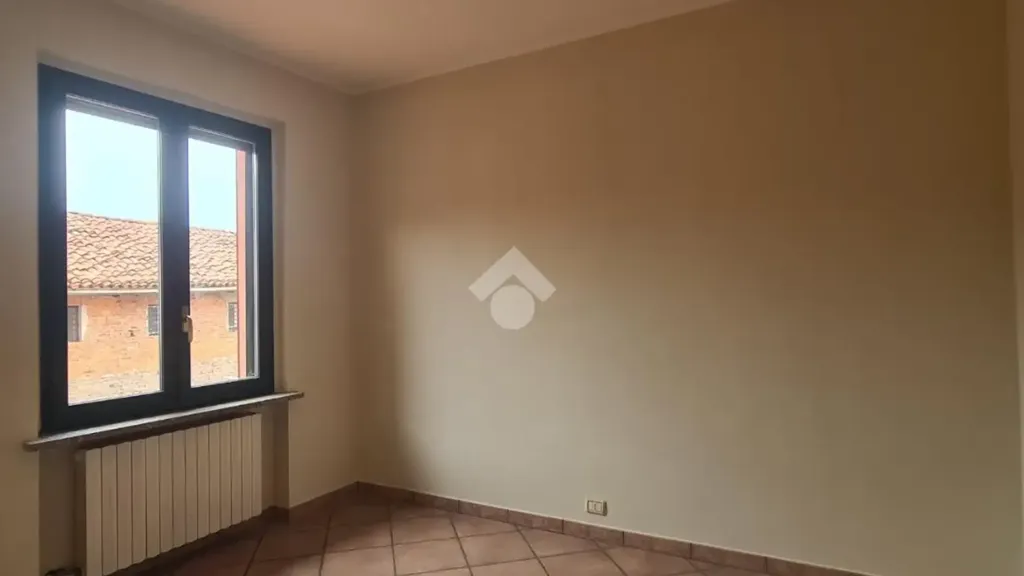 Toad - Rental Duplex in Bra with Central Location