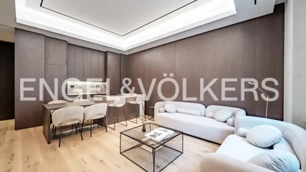 Séjour - Renovated Triplex with Balcony in Milan