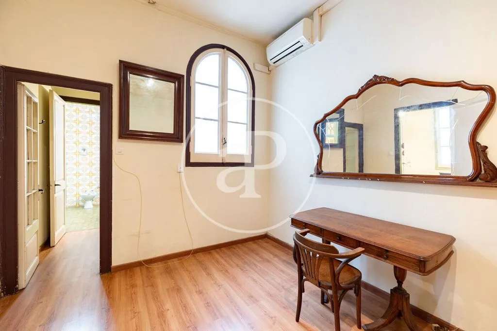 Office - Classical Apartment in Eixample Dreta, Barcelona