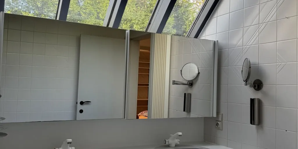 Vannitoad - Architect's Villa with Garden in De Panne