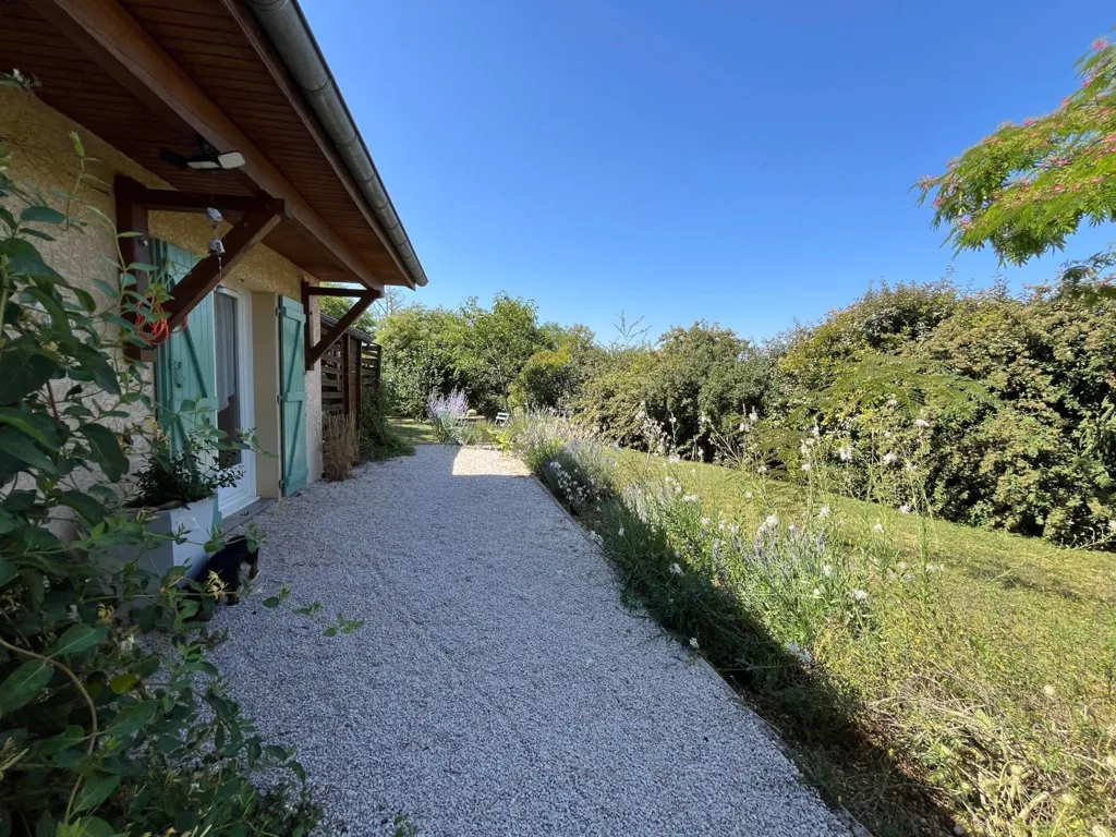 Jardin - Villa avec Jardin et Parking à Salornay-sur-Guye