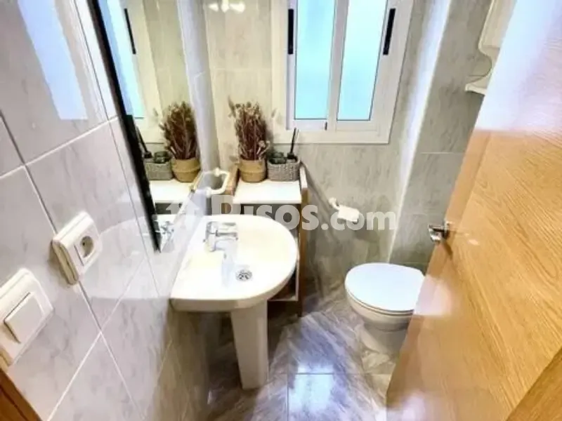 Bagni - Modern Flat with Balcony in Alicante Centre