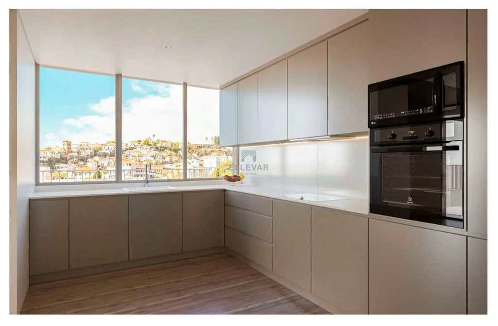 Köök - Luxury Penthouse with Pool in Funchal Centre