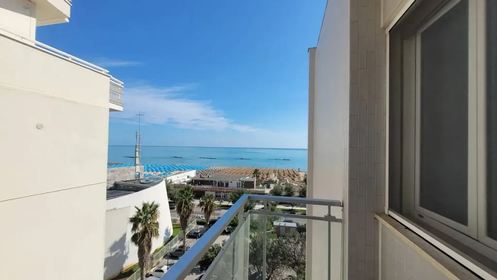 Balcon - Luxury Seafront Flat in Pescara