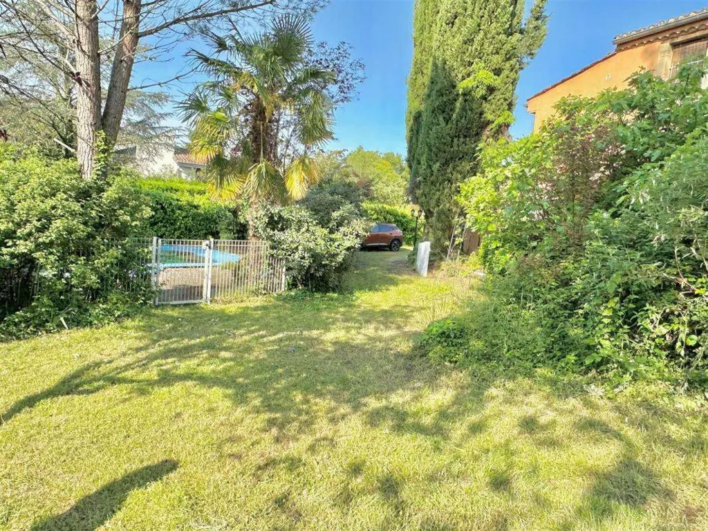 Jardin - Maison de 5 Chambres avec Piscine à Cahors