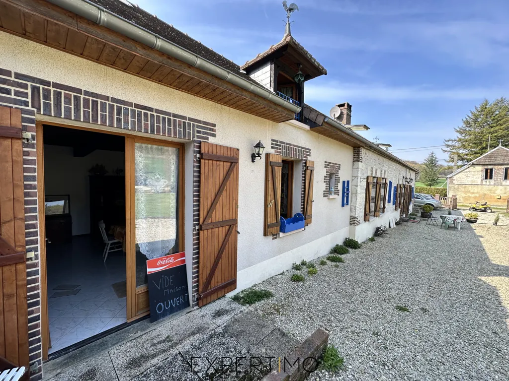 Välivaade - Renovated Longère with Three Apartments in Estissac