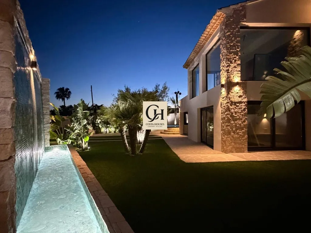 Piscine - Modern Villa with Sea View in Jávea