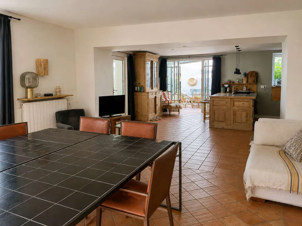 Maison 9 pièces à Tassin-La-Demi-Lune