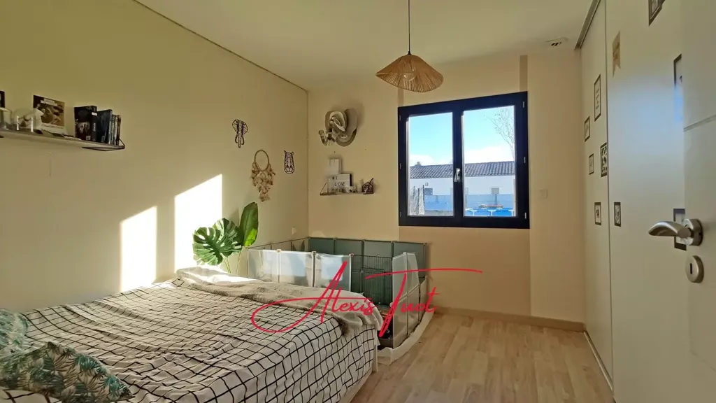 Magamistoad - Modern House with Pool Potential in Ambares-Et-Lagrave