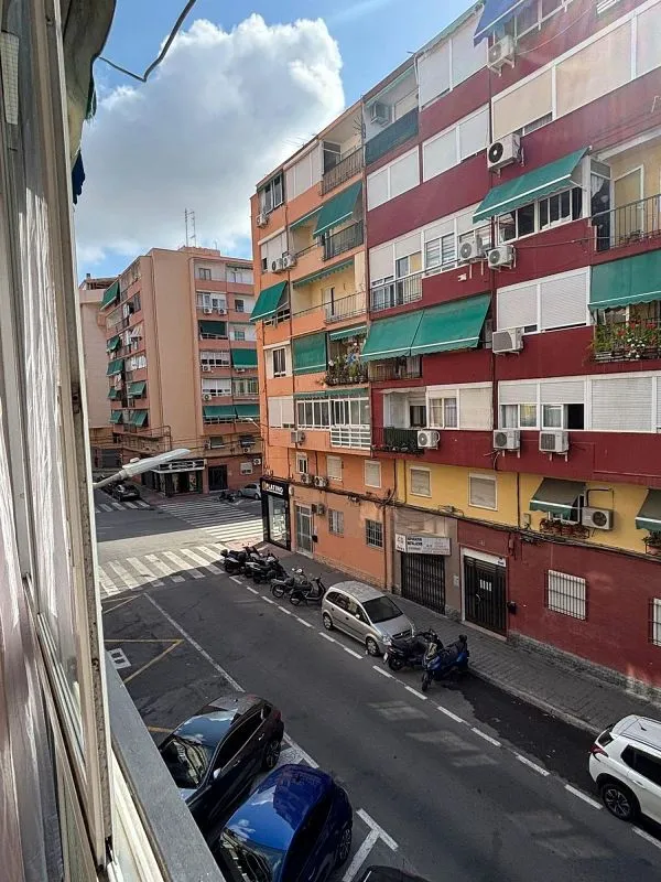 Rõdu - Furnished Flat with Balcony in Maestro Luis Torregrosa