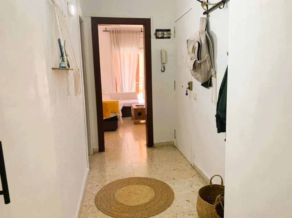 Entrée - Bright Apartment with Balcony in Les Roquetes